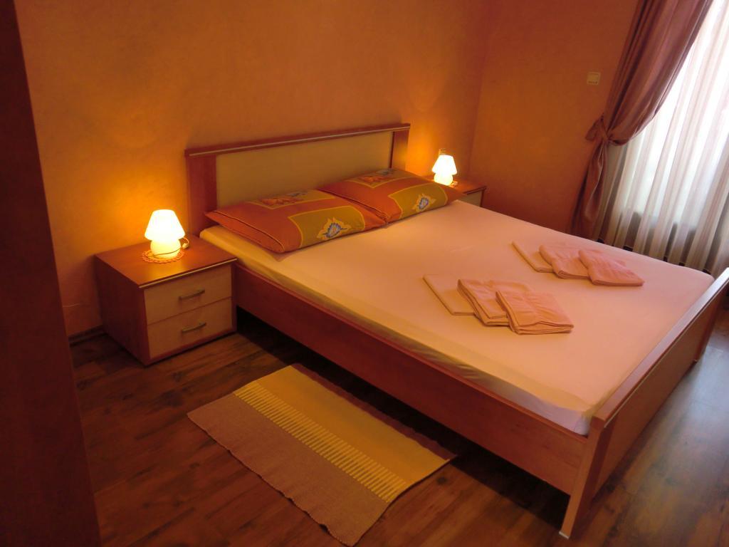 Apartments Markas Malinska Luaran gambar